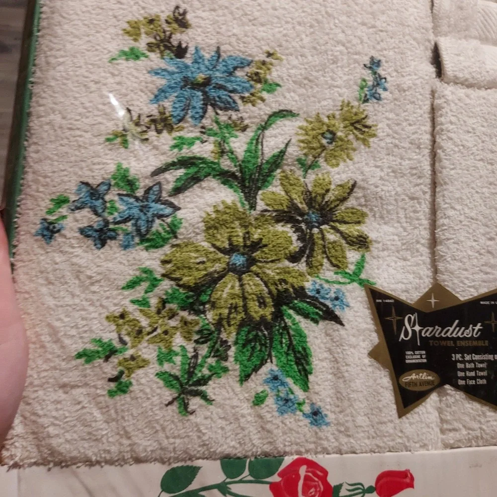 Vintage Artlin Fifth Avenue Stardust 3pc Towel Set Floral MCM White Blue Green